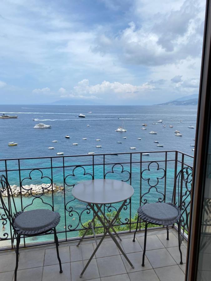 Capri Inn Extérieur photo