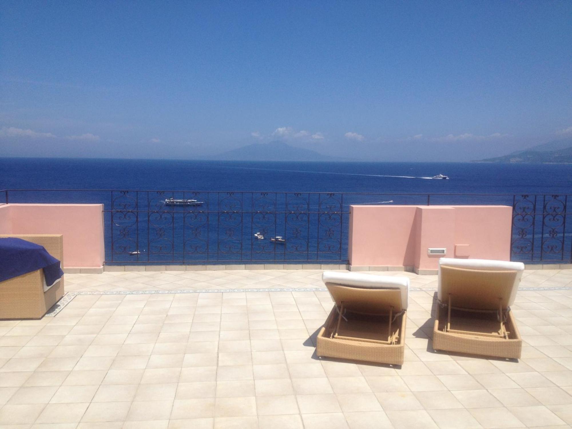 Capri Inn Extérieur photo