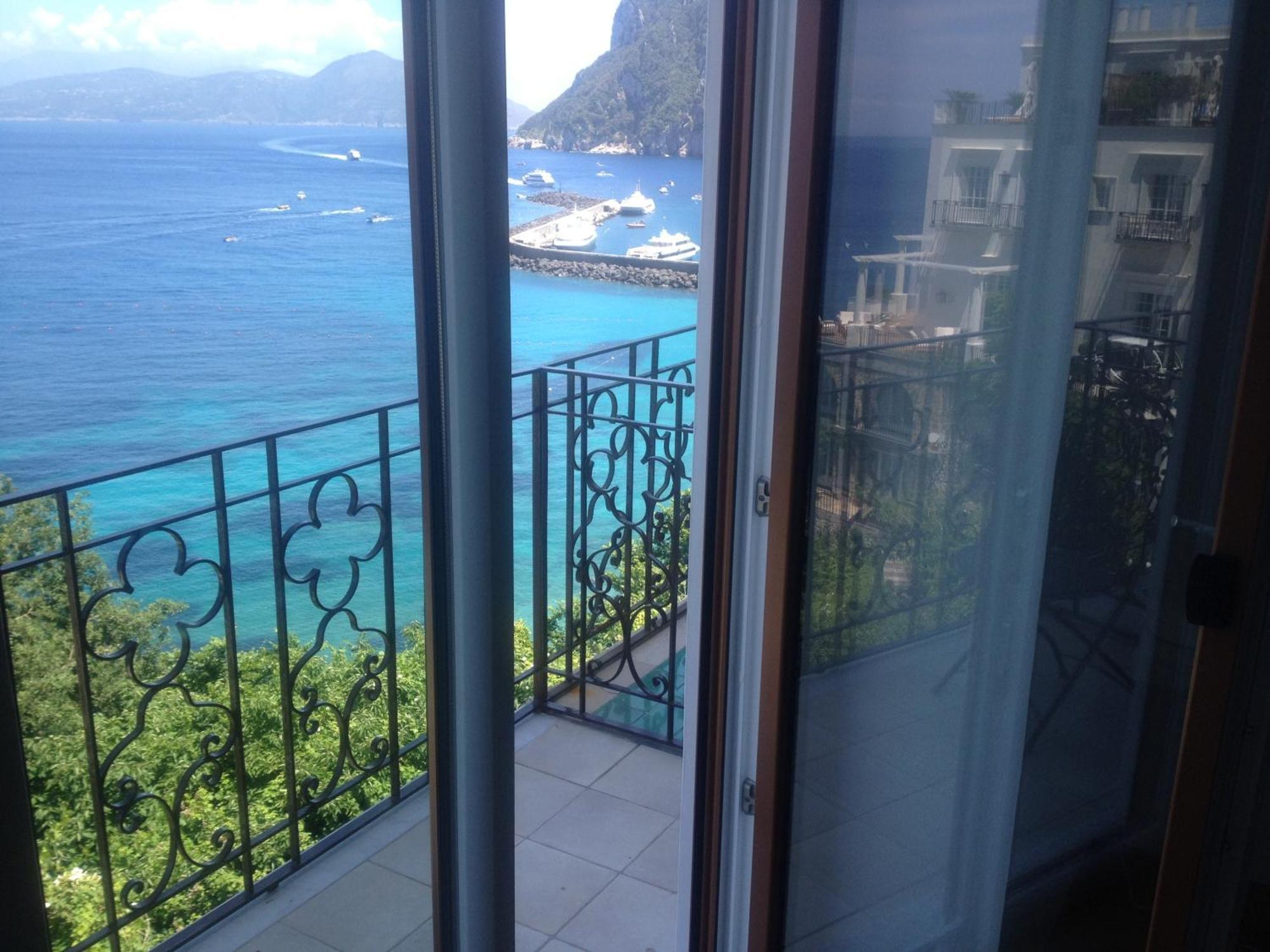 Capri Inn Extérieur photo
