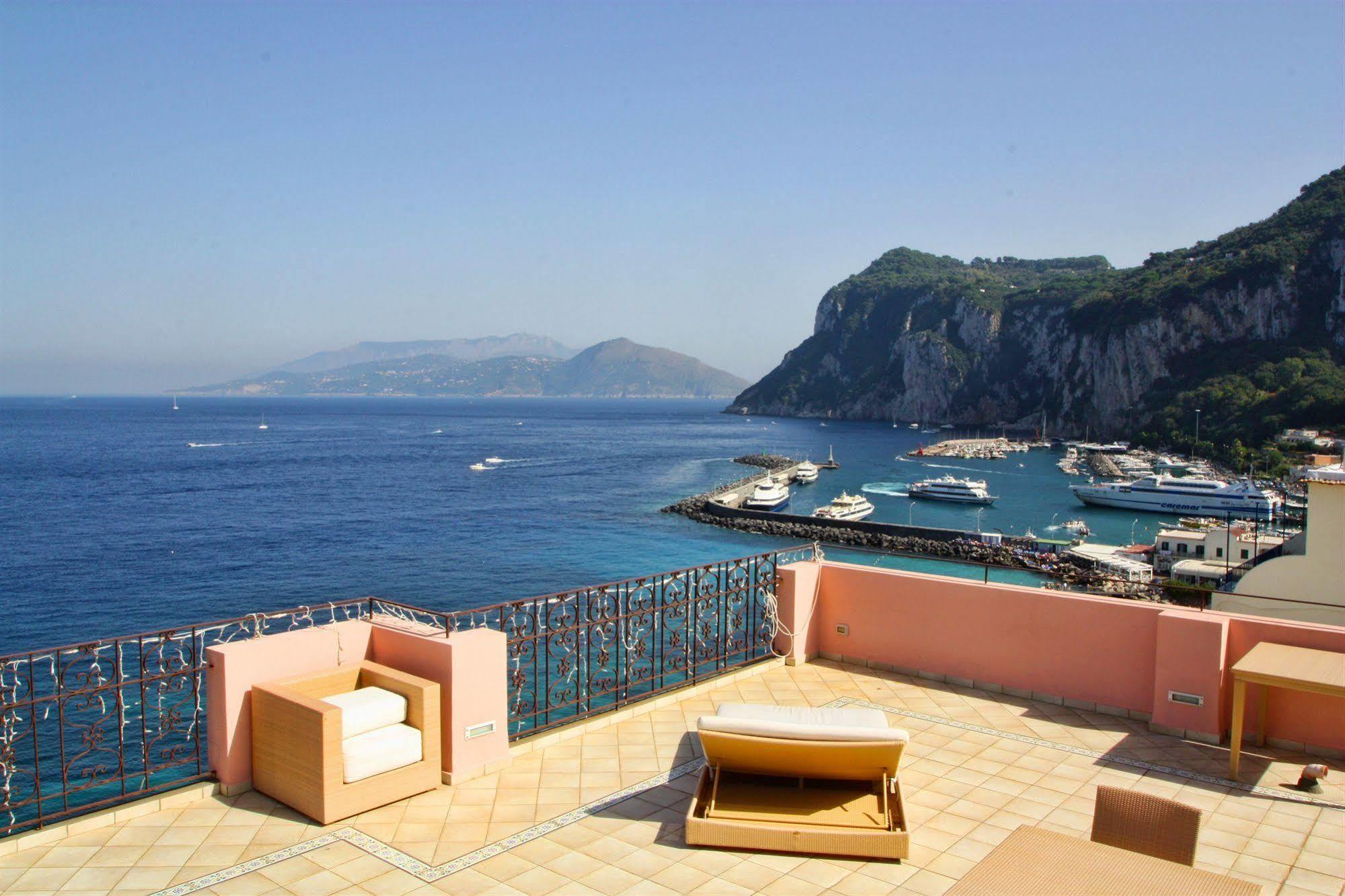 Capri Inn Extérieur photo