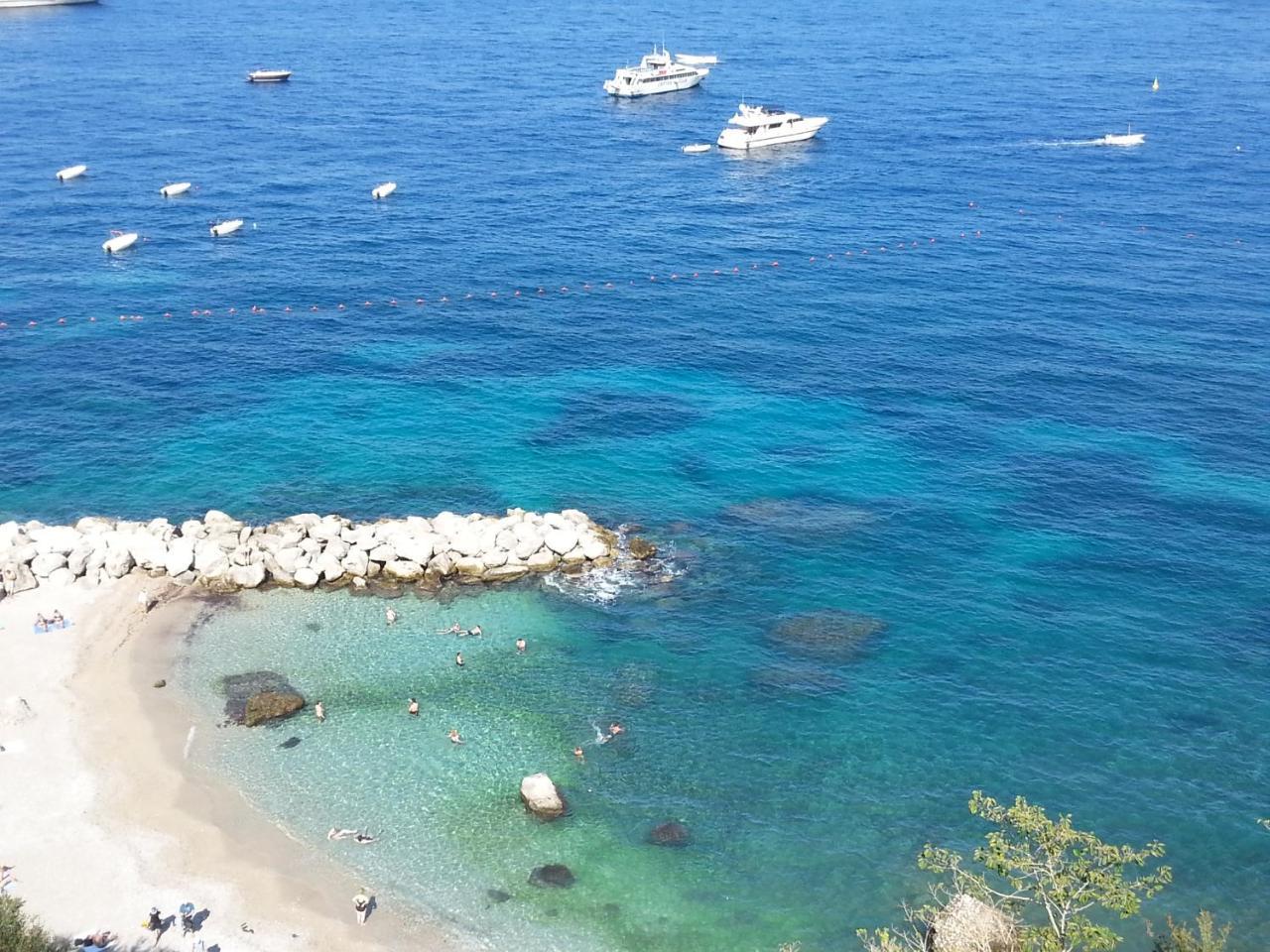 Capri Inn Extérieur photo