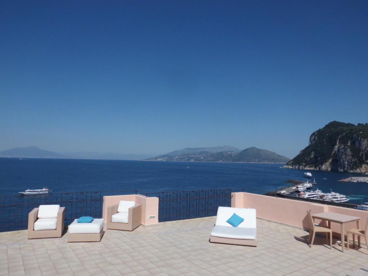 Capri Inn Extérieur photo